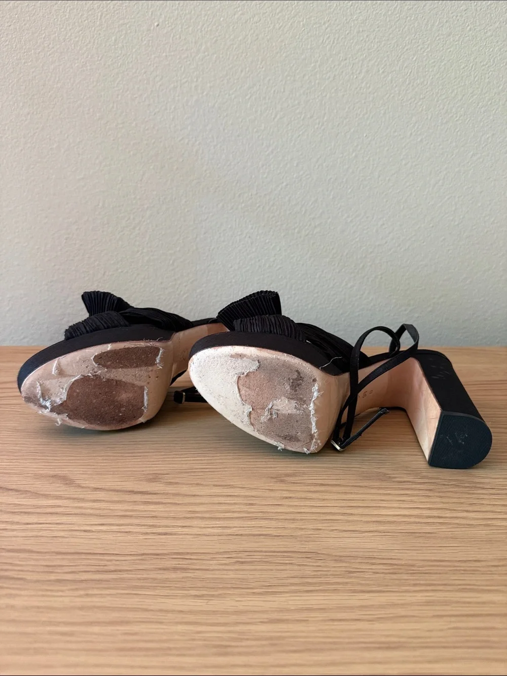 Natalia Platform Bow Heal - Black